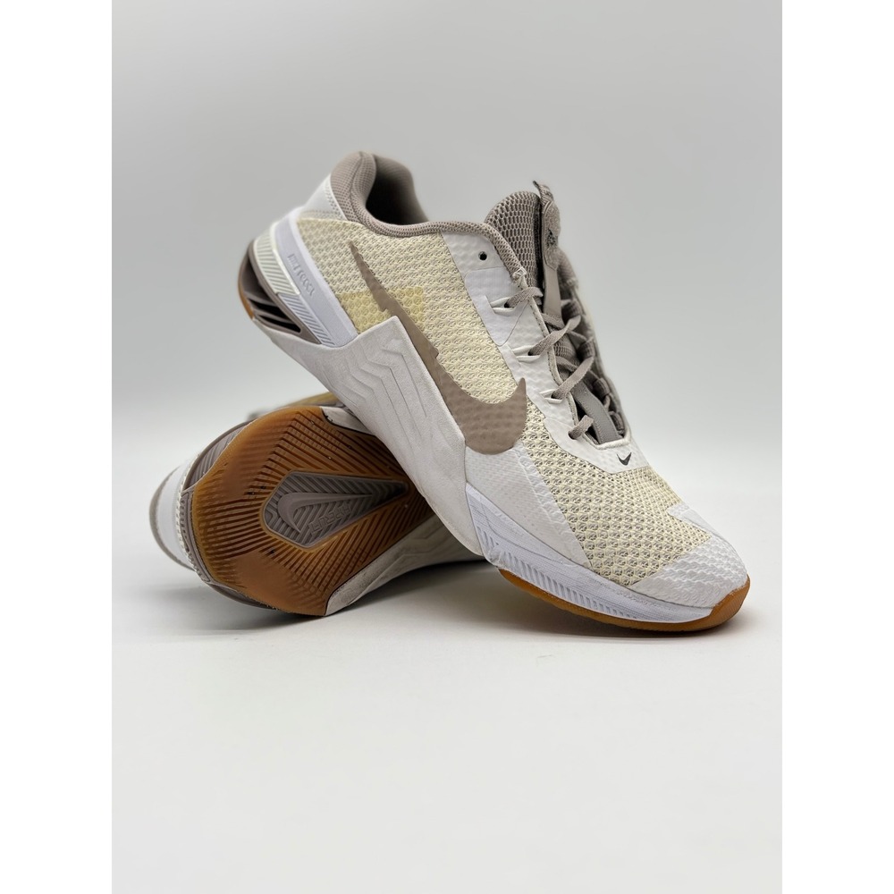 Nike Metcon 8 Mens Training Shoes White Sand Gum DJ7031-991 Size 8